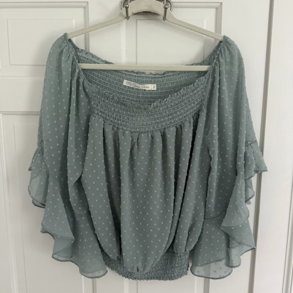 NEW W/ TAGS Quiet Storm Top Size M